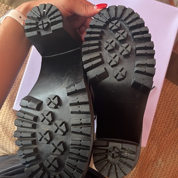 Black Boots - Picture 3 of 4